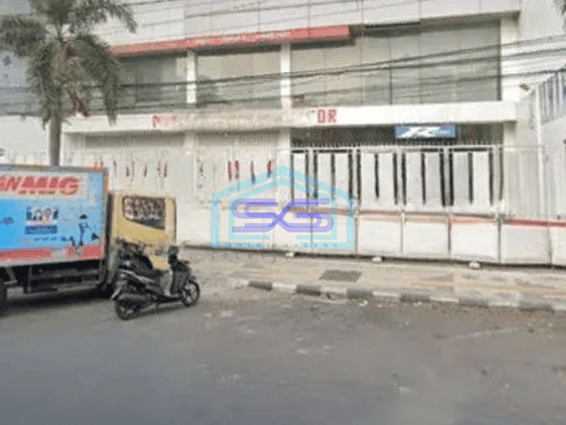 Disewakan ruko luas di pusat kota mojokerto