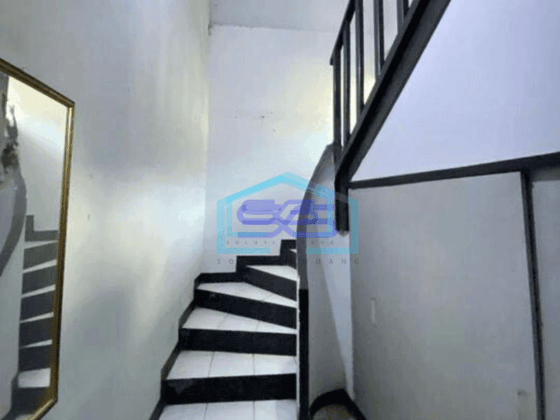 Disewakan Ruko di Pungkur Bandung 2 Lantai lokasi Strategis