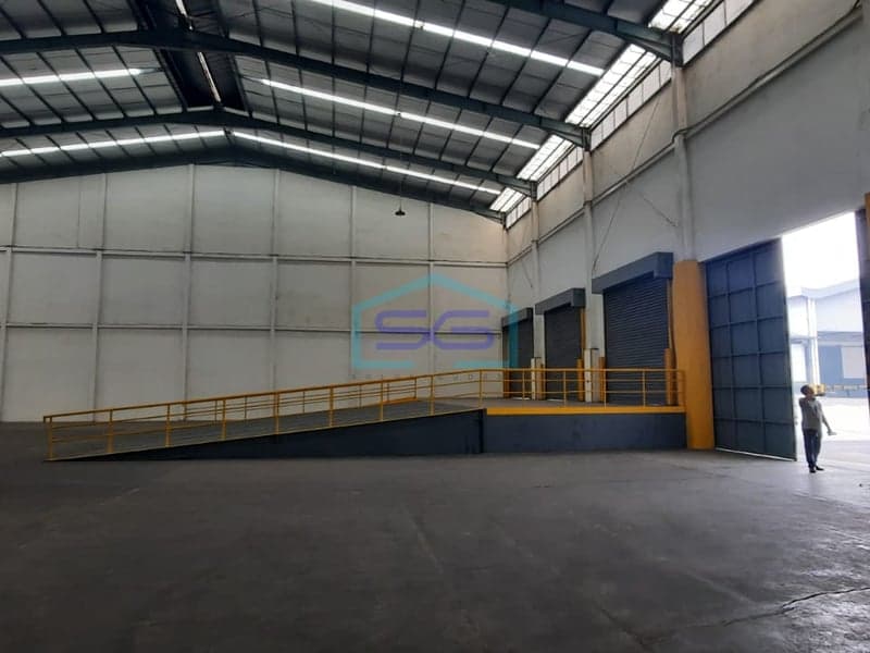 DISEWAKAN GUDANG LUAS DI AREA INDUSTRI JATAKE