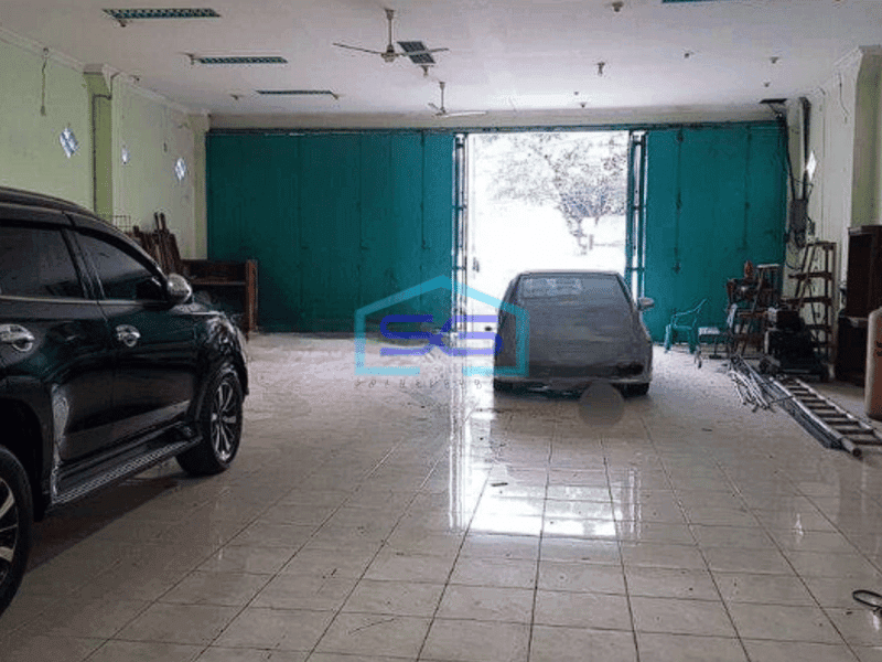 Disewakan Gedung Ruko Pinggir Jalan Raya Akses Toll di Jl Bekasi Barat LT 1000m2