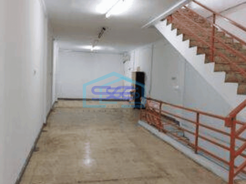 Disewa ruko 4 lantai di Harmoni, Jakarta Pusat