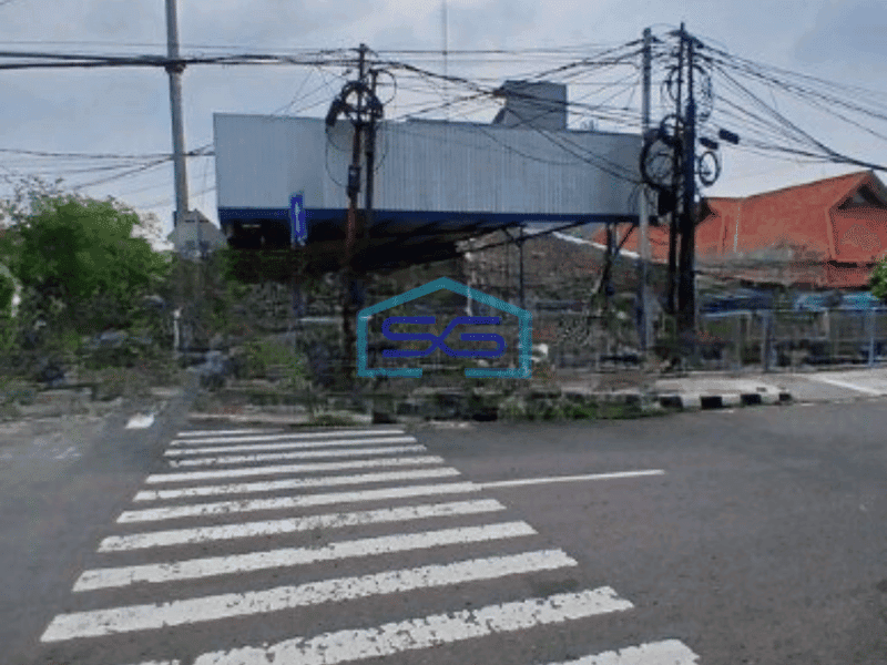 Disewakan Ruko Lokasi Strategis Pinggir Jalan Luas Tanah  757 m² di Cempaka Putih Jakarta Pusat