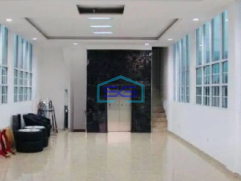 Dijual Kantor Ada Lift Luas Bangunan  470 m² di Tebet Jakarta Selatan