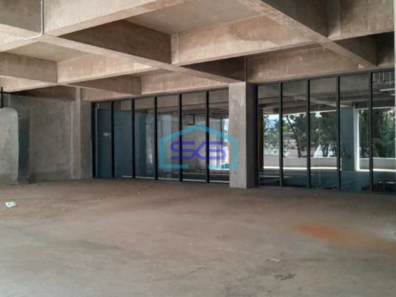 Disewakan Ruko Mainroad Braga Naripan Bandung Luas 345m2