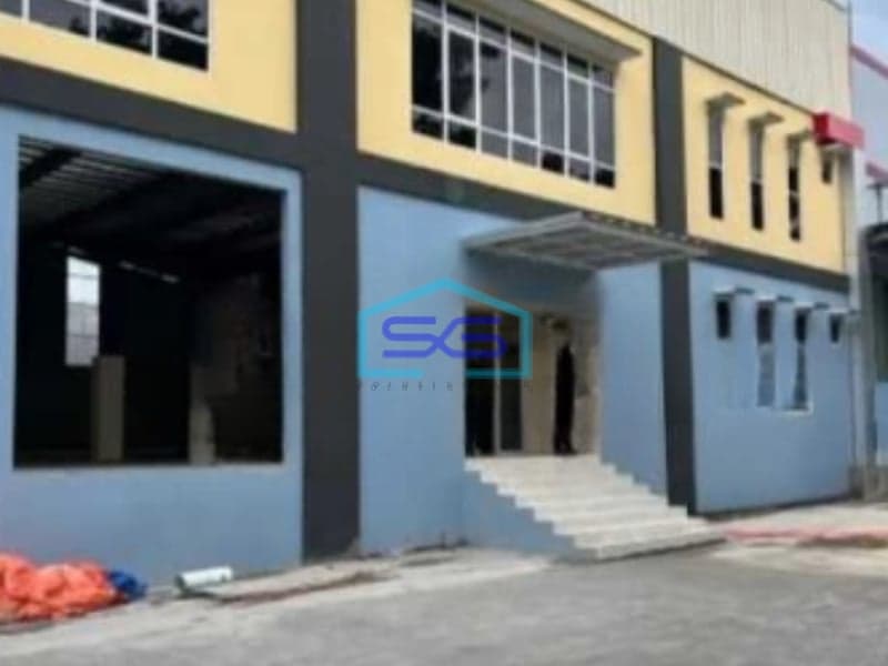 Dijual Gudang Full Loading Dock Luas Bangunan 925 m² Lokasi Bekasi