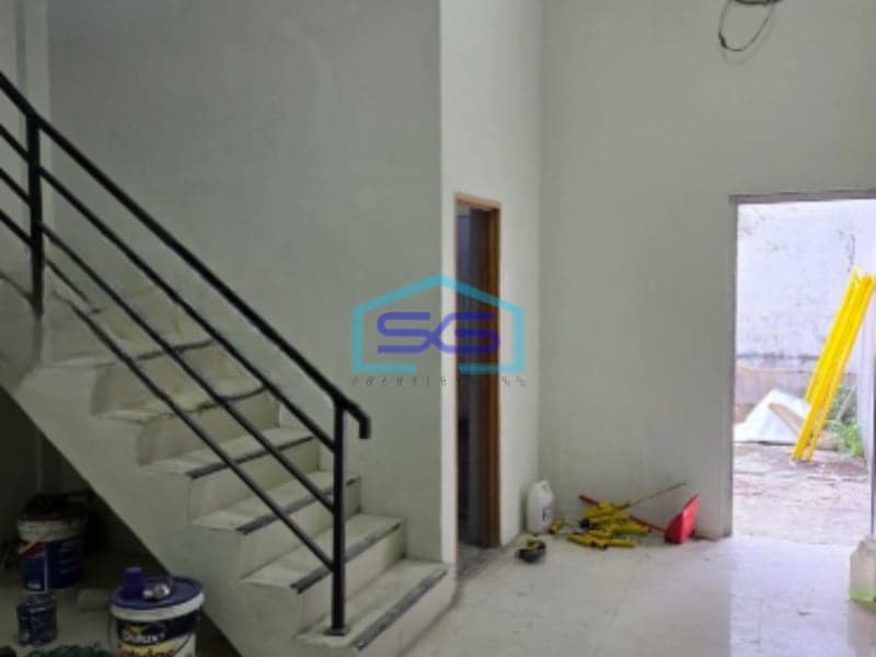 Dijual Murah Ruko 3 Lantai Luas Bangunan  222 m² Lokasi Candisari Semarang