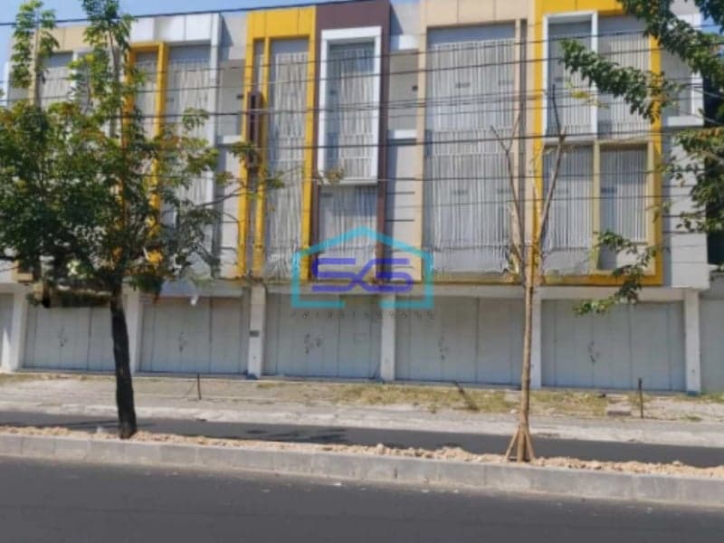 Dijual Ruko Strategis 3 Lantai Tengah Kota Solo Lokasi di Jalan Yos Sudarso LT 633m2