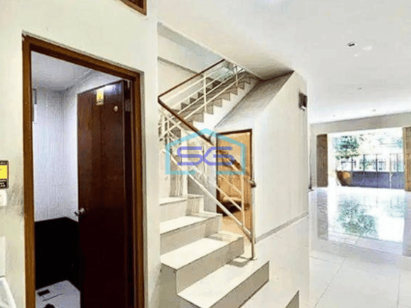 Disewakan Ruko Siap Pakai di Cideng Tanah Abang Jakarta Pusat Luas Bangunan 420m2