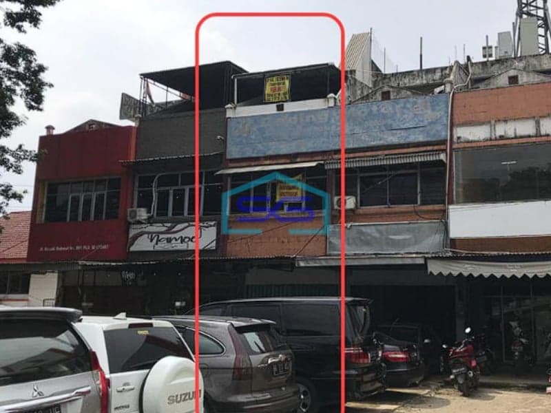 Disewakan Ruko 1 Pintu 2.5 Lantai Lokasi Premium Jalan Jend Basuki Rahmat Palembang LB 168m2