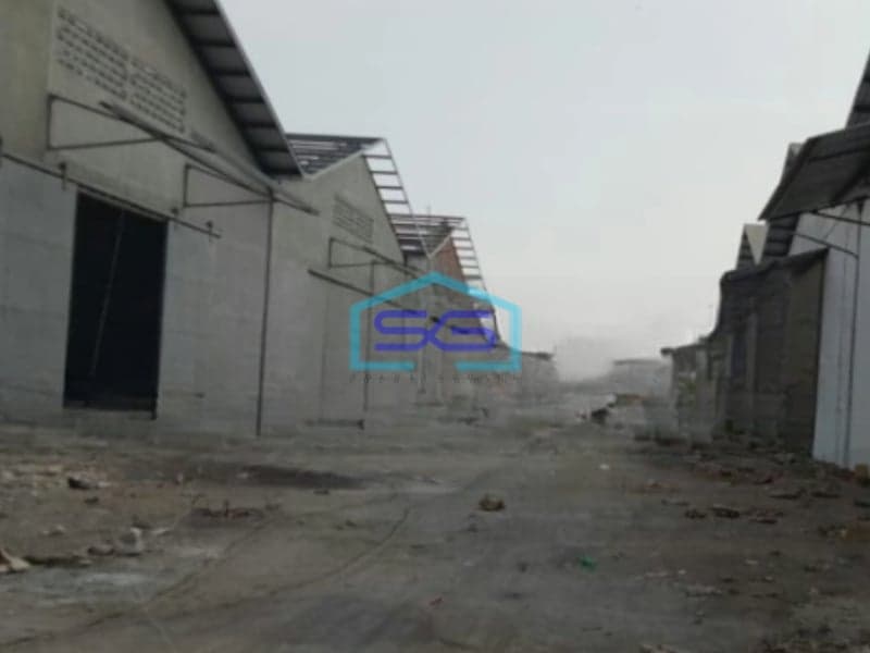 Disewakan Gudang Baru Luas Bangunan 2500 m² Lokasi Margomulyo Surabaya