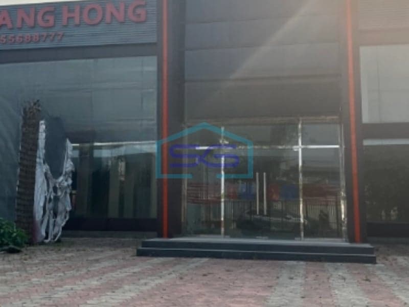出租：位于丹格朗卡拉帕杜阿的2层现房仓库