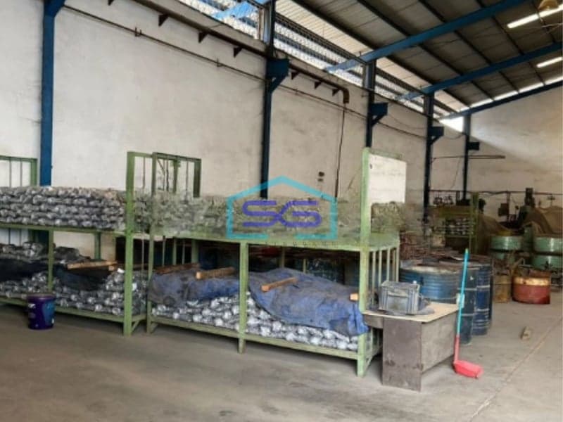 Disewakan Pabrik Siap Pakai Luas Bangunan 1200 m² Lokasi di Cikarang