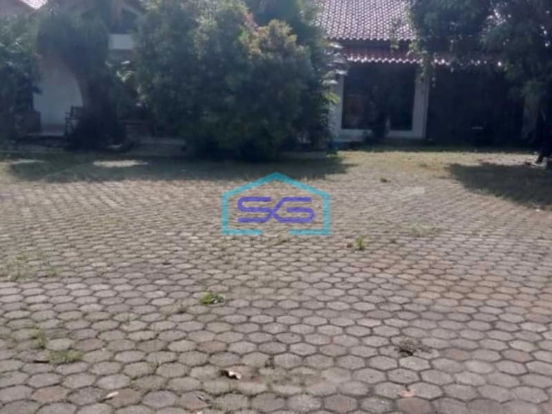 Disewakan Ruang Usaha di Daerah Ciputat Tangerang Selatan LT 900m2