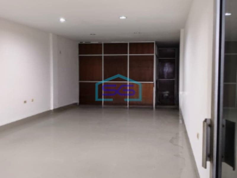 Disewakan Ruko 3.5 Lantai Di Pangeran Jayakarta Hadap Jalan Raya Jakarta Pusat LB 315m2