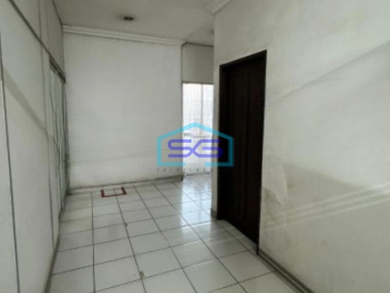 Dijual Gudang Area parkir Luas Lokasi Cipondoh Tangerang