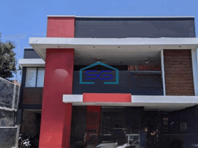 Disewakan Ruko di Menteng Jakarta Pusat Luas Bangunan 445 m² Lokasi Ramai