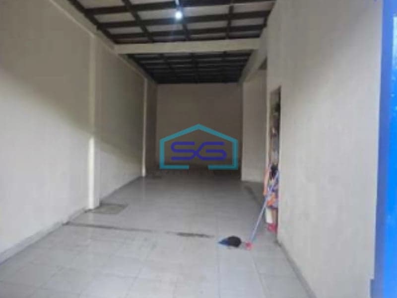 Dijual Gudang Luas Tanah 250 m² Lokasi di Cipondoh Tangerang