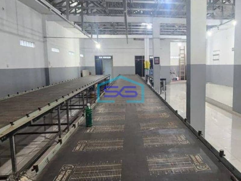 Disewakan Gudang Blong Sangat Cocok Untuk Usaha di Pameuntasan Bandung LT 560m2