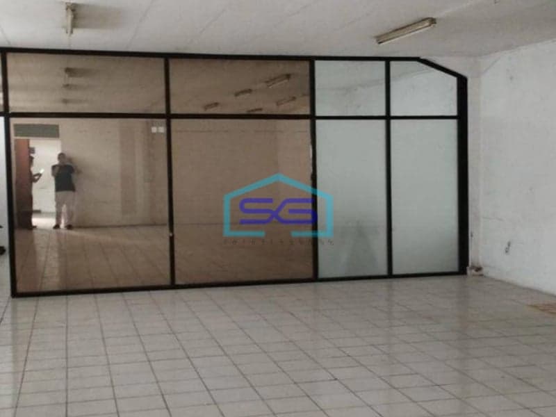 Dijual Gudang Bersih + tempat Tinggal + Mess di Dekat Tol Kopo Bandung LT 2418m2