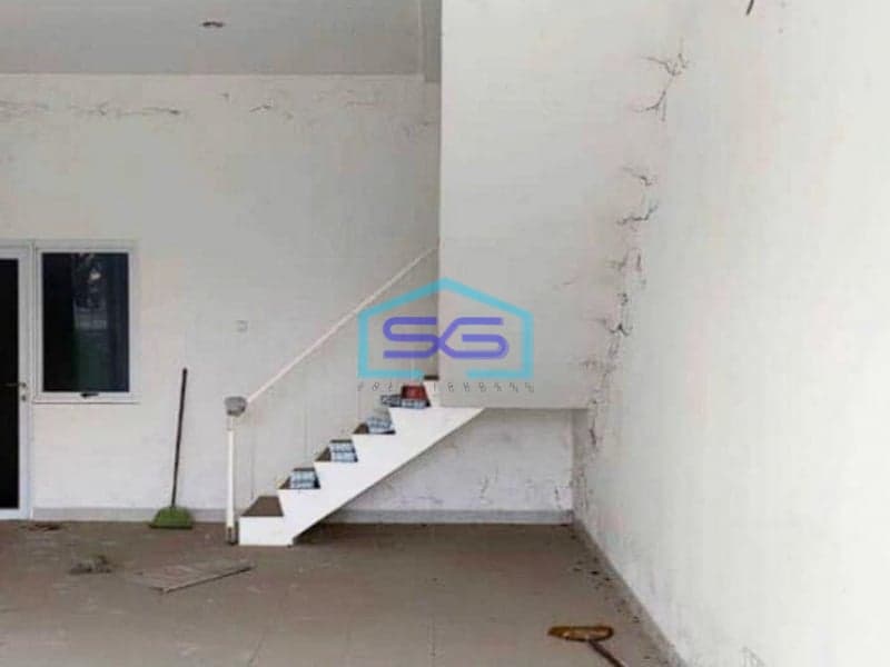 Disewakan 3 Unit Ruko 3 Lantai Halaman Luas Jalan Soekarno Hatta Palembang LT 2700m2