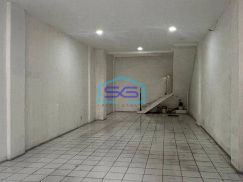 Disewakan Ruko Taman Palem Termurah Lestari 2.5 Lantai Termurah Pinggir Jalan Jakarta Barat