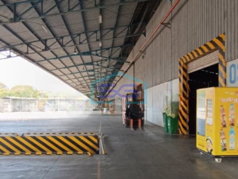 Warehouse for Rent with Loading Dock Building Area 5472 sqm in Cakung East Jakarta