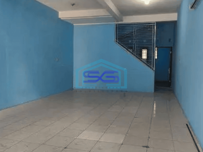 Dijual Ruko 2,5 Lantai Siap Pakai Letak Strategis Taman Holis