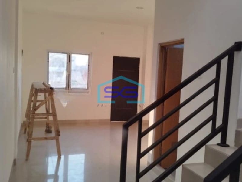 Dijual Ruko di Jelambar Jakarta barat Sudah Renovasi SHM LB 156m2