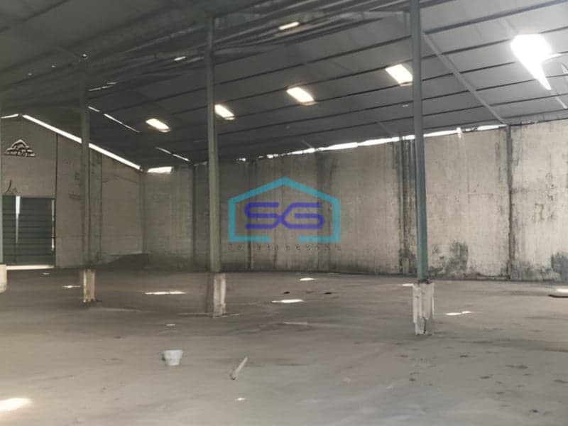 Disewakan Gudang Luas Bangunan  1350 m² Lokasi Margomulyo Surabaya