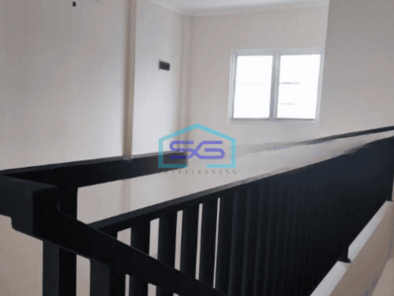 Disewakan Ruko Hadap Jalan Raya Karang Tengah Tangerang Luas Bangunan 870 m²