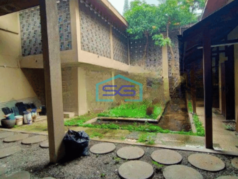 Disewakan Ruang Usaha di Surya Sumantri Bandung Luas Tanah  780 m² Lokasi Strategis