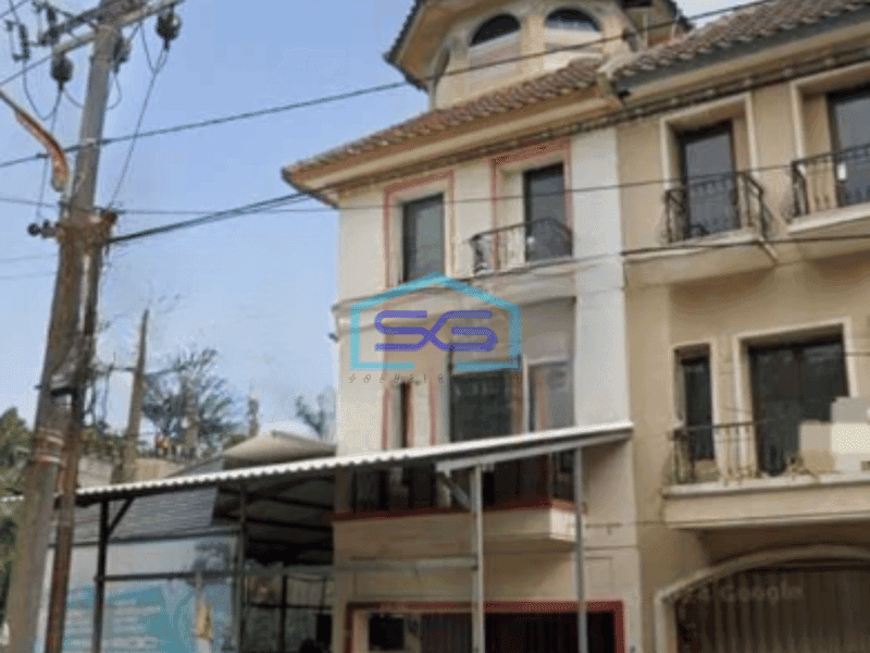 Disewakan Ruko 3 Lantai Luas Bangunan  240 m² Lokasi Rungkut Surabaya