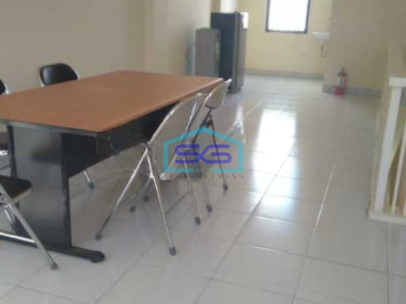 Disewakan Ruko Taman Surya 3 Lantai Jakarta Barat Luas Bangunan 180m2