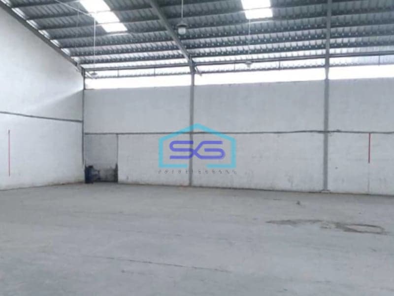 Disewakan Gudang Akses Container 40 Feet Luas Tanah  3000 m² di Tangerang