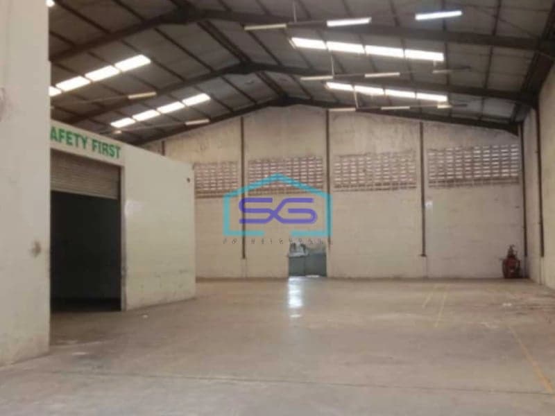 Dijual Cepar Gudang Industri Jababeka Cikarang Utara Jawa barat Luas Bangunan  705 m²