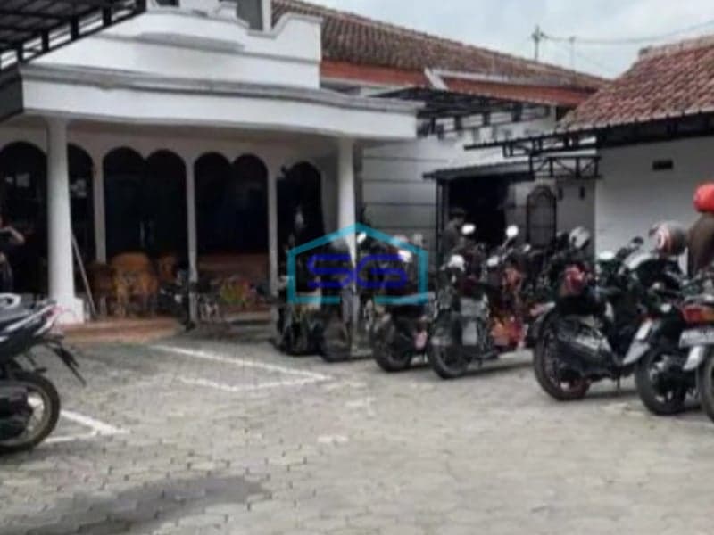 Dijual Ruang Usaha Luas Bangunan 960 m²  Nganjuk Jawa Timur