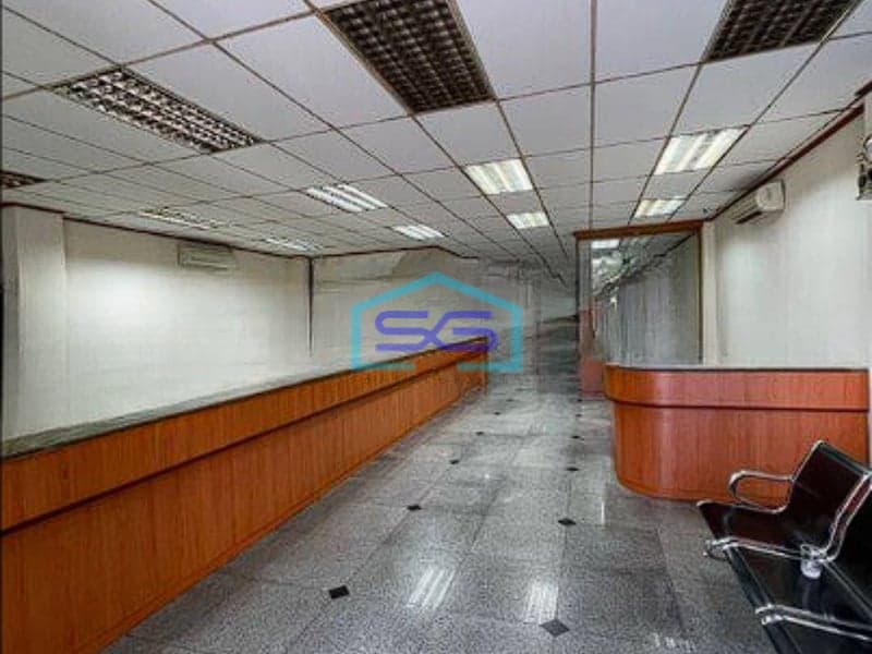 Disewakan Ruko di Jalan Bendungan Hilir Raya Jakarta Pusat LT 321m2