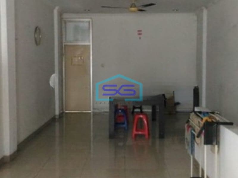 Disewakan Ruko Luas Tanah  670 m² Lokasi Bebas Banjir di Jakarta Barat