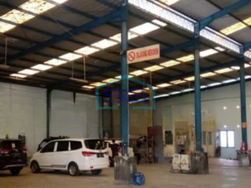 Dijual Gudang Ada Kantor Luas Bangunan 3500 m² Bebas Banjir di Karawang Barat