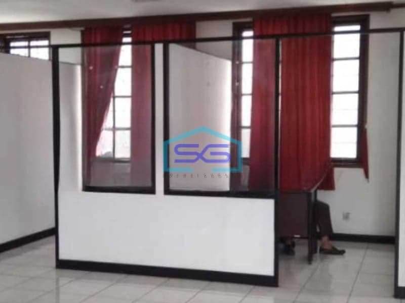 Dijual Ruang Usaha Luas Tanah 720 m² Lokasi Bebas Banjir di Jakarta Timur