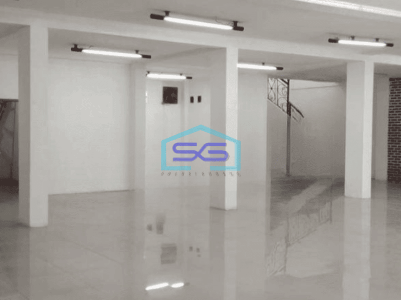 Disewakan Ruko 2 Lantai  Luas Tanah  350 m² di Buah Batu Bandung