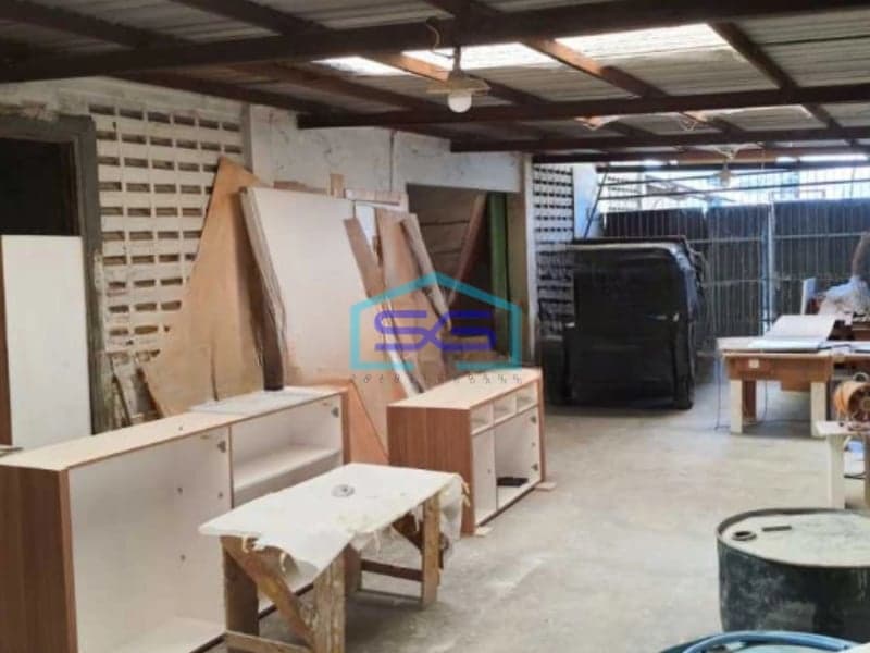 Dijual Gudang Siap Pakai Luas Bangunan  700 m² Lokasi Genuk Semarang