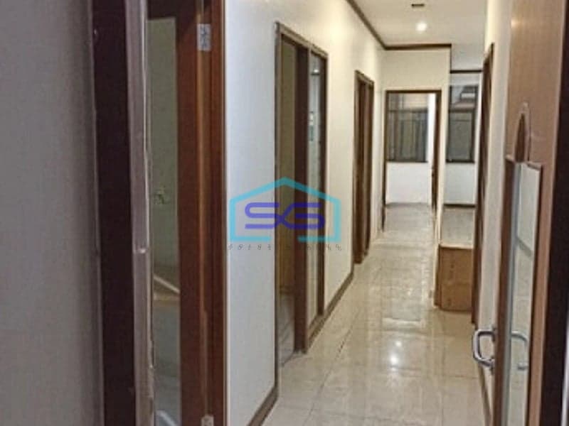 Disewakan Ruko Siap Pakai Cocok Buat Kantor Dan Usaha di Roxy, Jakarta Pusat LB 279m2