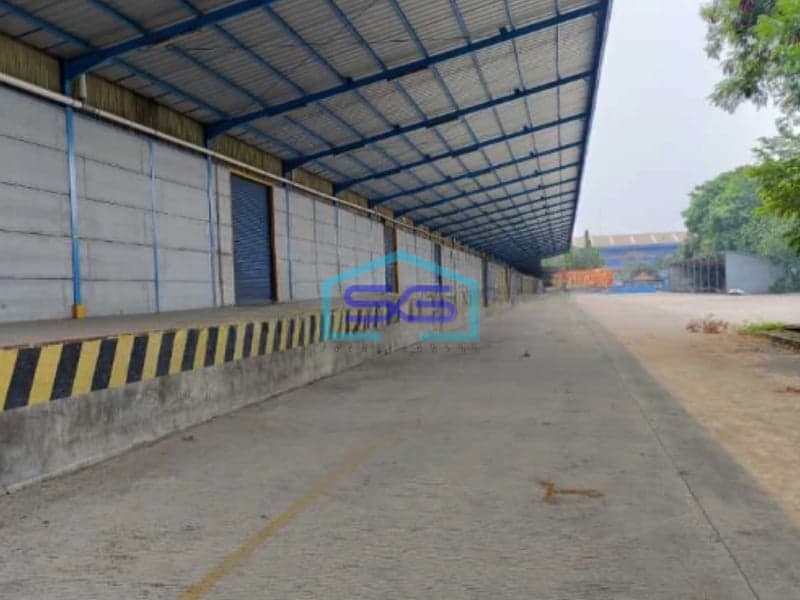 Dijual Gudang Kawasan Industri Terpadu Cikarang Bekasi LT 18000m2 loading dock