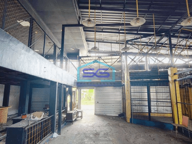 Disewakan Ruang Usaha/ Tanah Di Tengah Kota Sidoarjo Luas Tanah 878m2