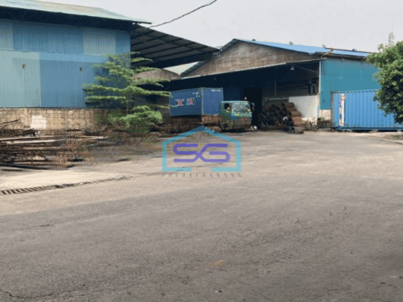 Dijual Cepat Gudang Luas Bangunan 9606 m² Ada Kantor di Jurumudi Tangerang