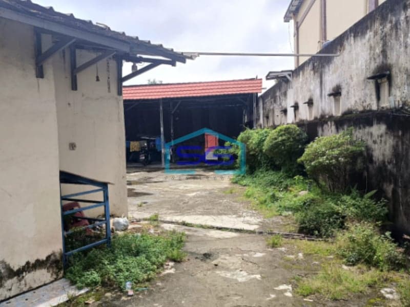 Dijual Tanah Bonus Bangunan di Pinggir Jalan Srijaya Negara Bukit Palembang LT 1220m2