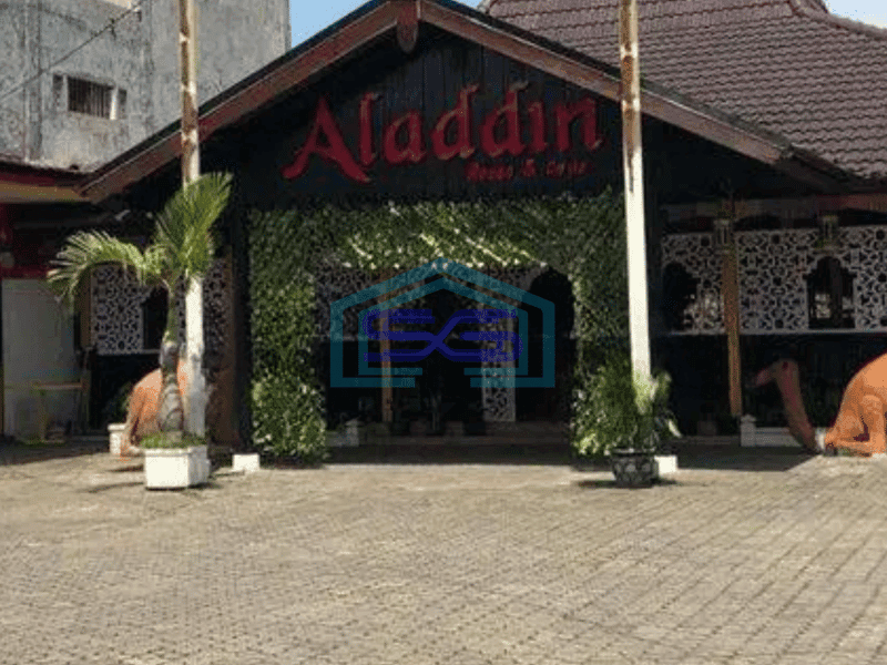 Dijual Gedung Soekarno Hatta Strategis Nol Jalan