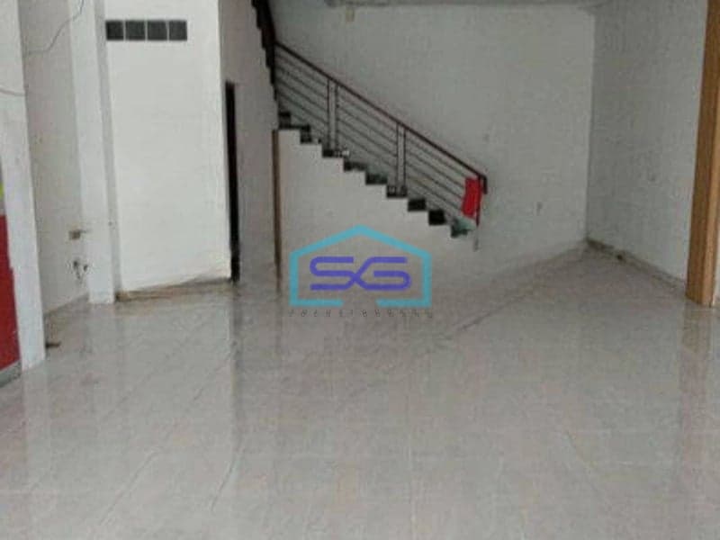 Disewakan Ruko di Jalan Veteran  Sayap Asia Afrika. Pusat Kota Bandung Tengah