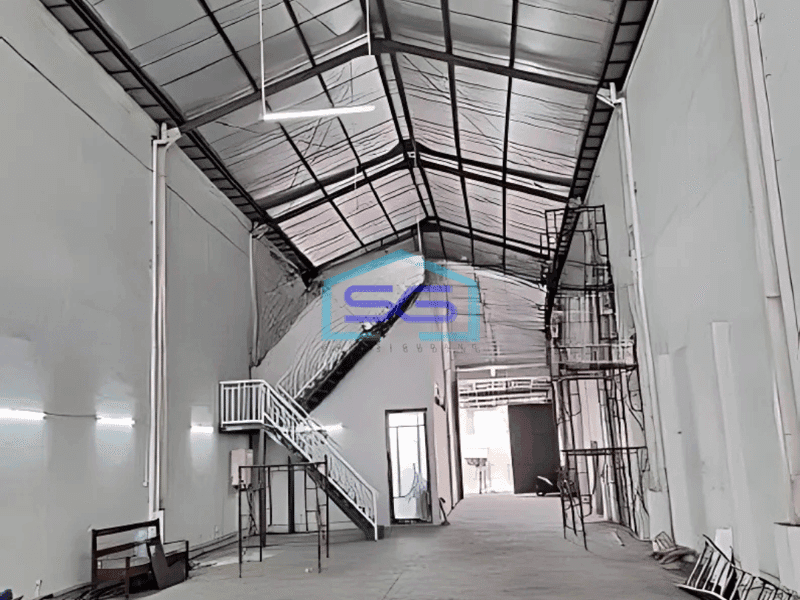 Dijual Gudang di Raya Gilang Taman Krian Sidoarjo Bisa Untuk Industri LB 675m2